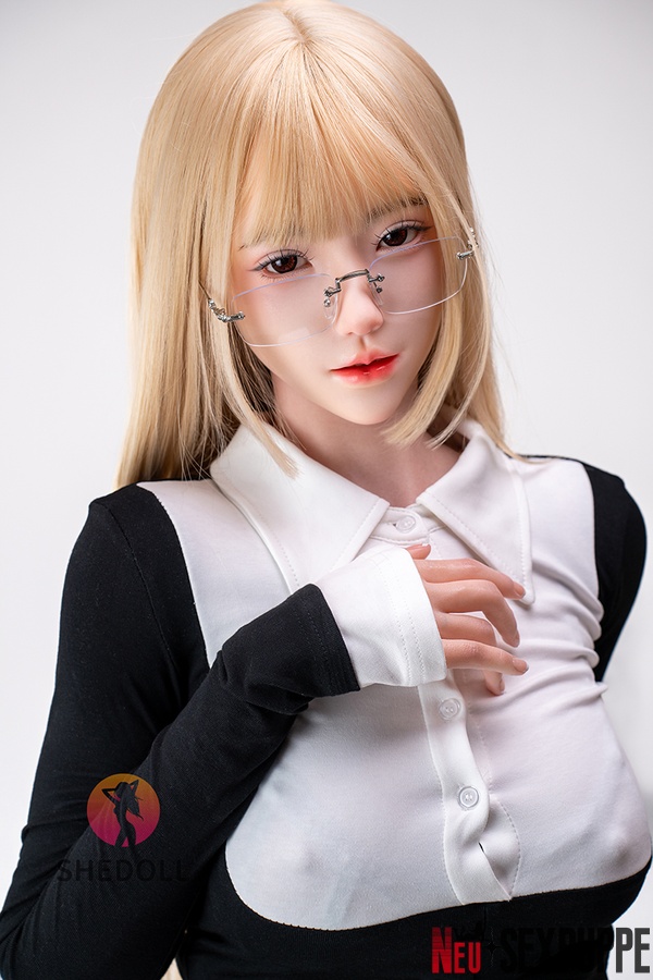 ultra realistic sex doll